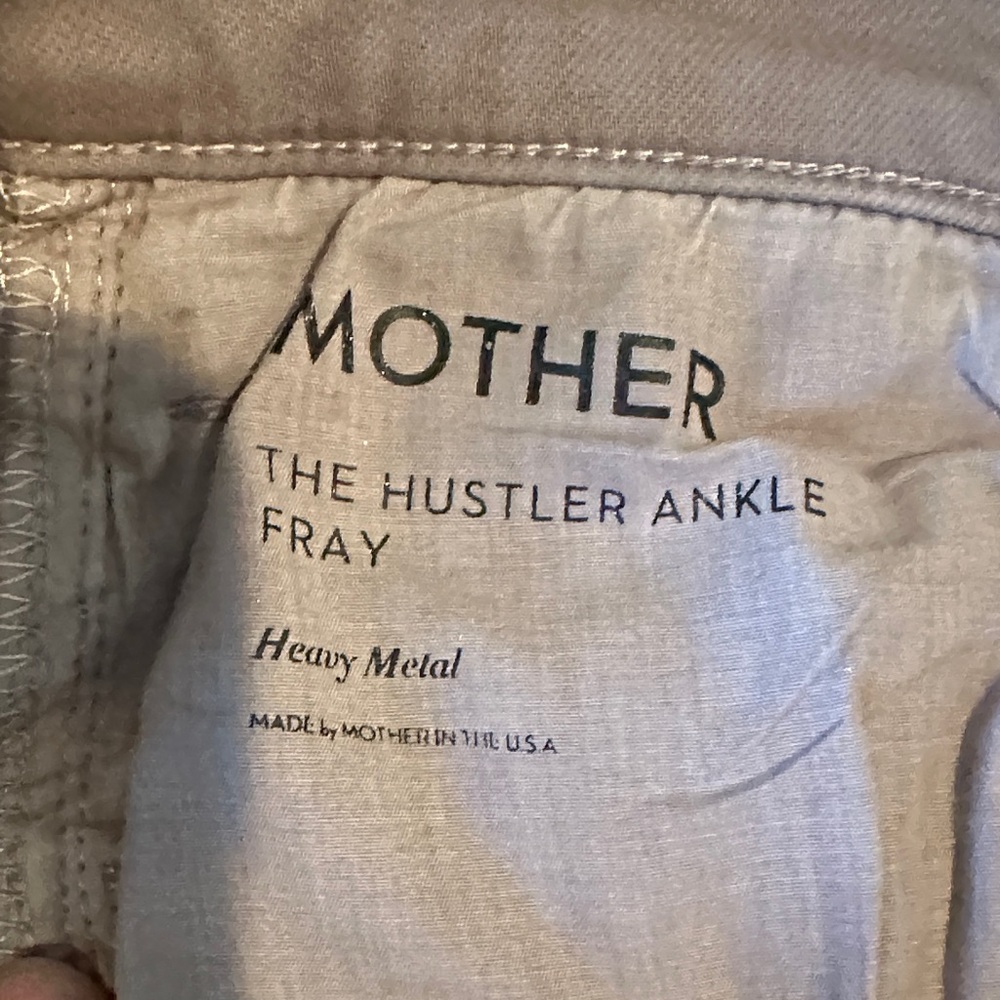 MOTHER Hustler Ankle Heavy Metal Flare Fray Jeans Never Worn Size 33 - Picture 14 of 16